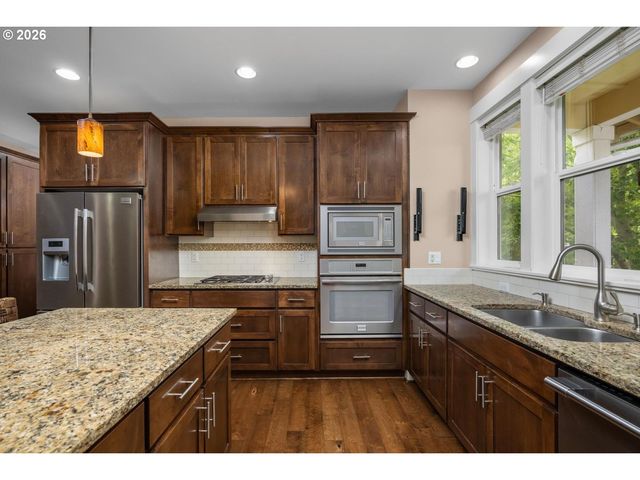 14867 Nw HIGHCROFT Ct, Portland, OR 97229