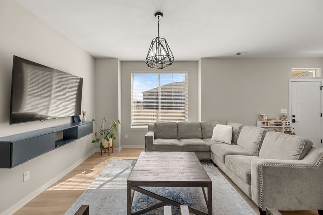 1012 Maple Street, Waukee, IA 50263