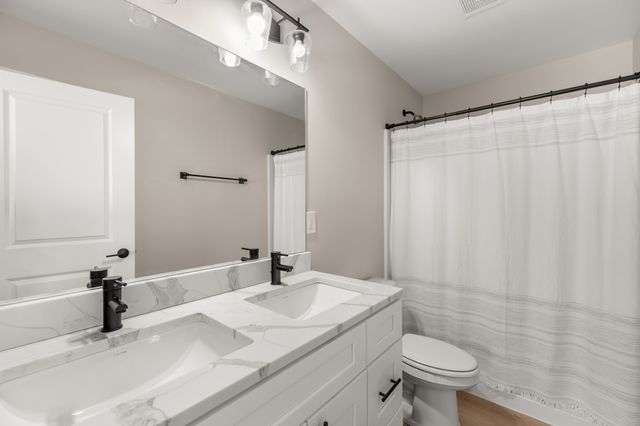 1012 Maple Street, Waukee, IA 50263