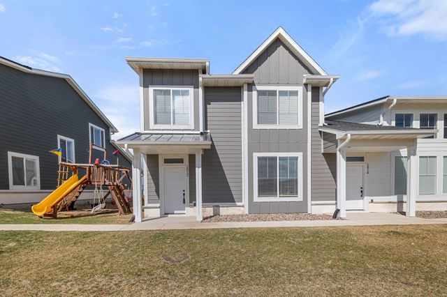 1012 Maple Street, Waukee, IA 50263