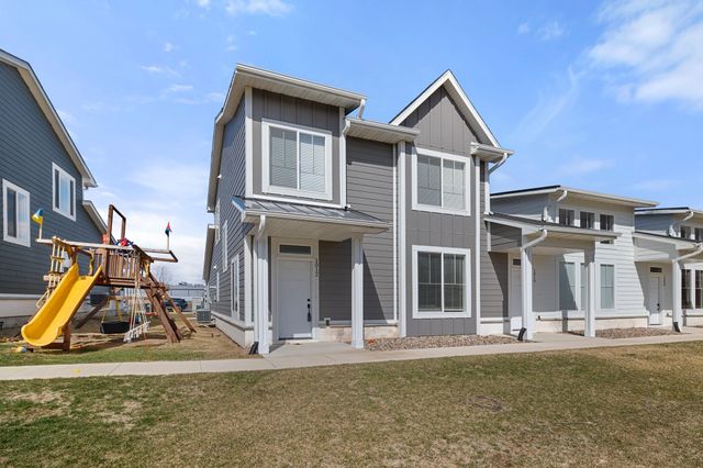 1012 Maple Street, Waukee, IA 50263