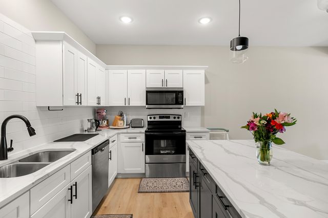 1012 Maple Street, Waukee, IA 50263