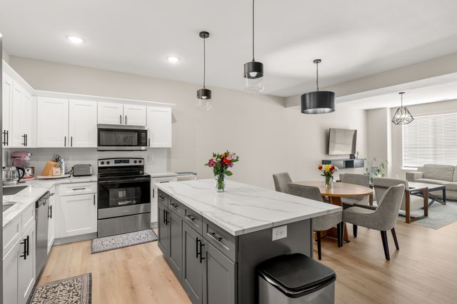 1012 Maple Street, Waukee, IA 50263