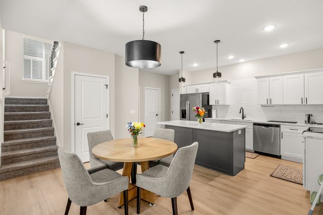 1012 Maple Street, Waukee, IA 50263