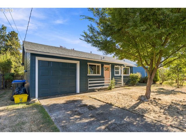 9565 N IVANHOE St, Portland, OR 97203