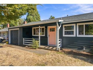 9565 N IVANHOE St, Portland, OR 97203