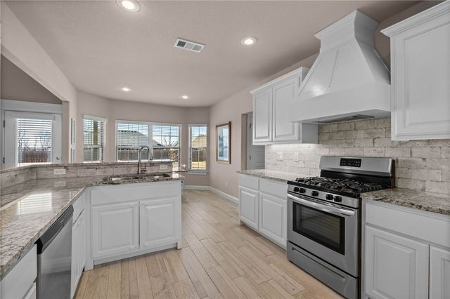 1761 Sunrise Circle, Centerton, AR 72719