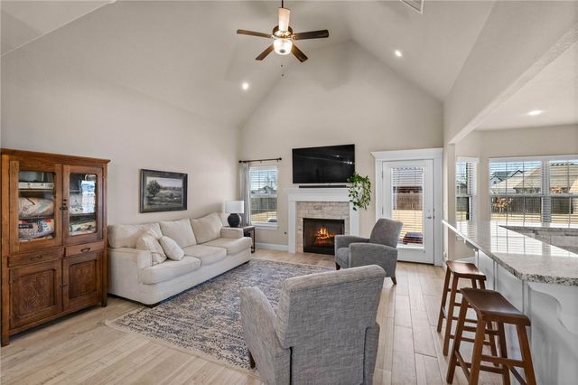 1761 Sunrise Circle, Centerton, AR 72719