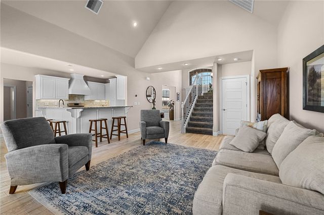 1761 Sunrise Circle, Centerton, AR 72719