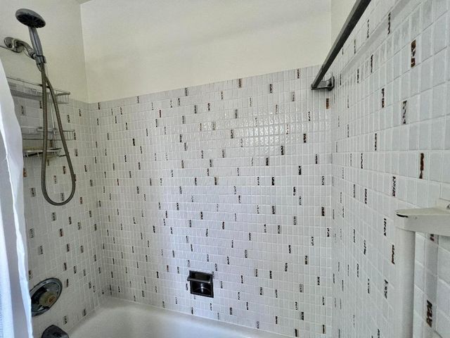 5640 SW 3rd Place 217, Margate, FL 33068