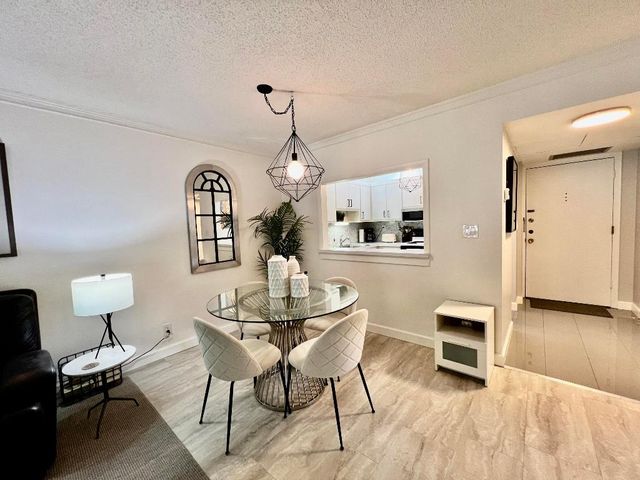 5640 SW 3rd Place 217, Margate, FL 33068