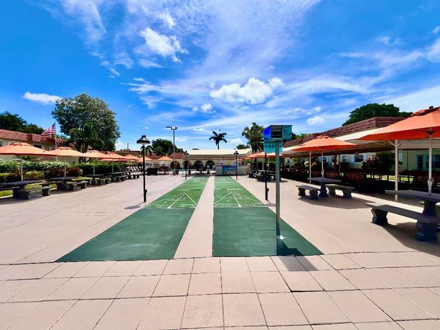 5640 SW 3rd Place 217, Margate, FL 33068