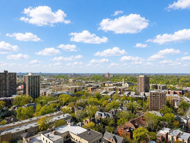 4343 N Clarendon Avenue 2707, Chicago, IL 60613