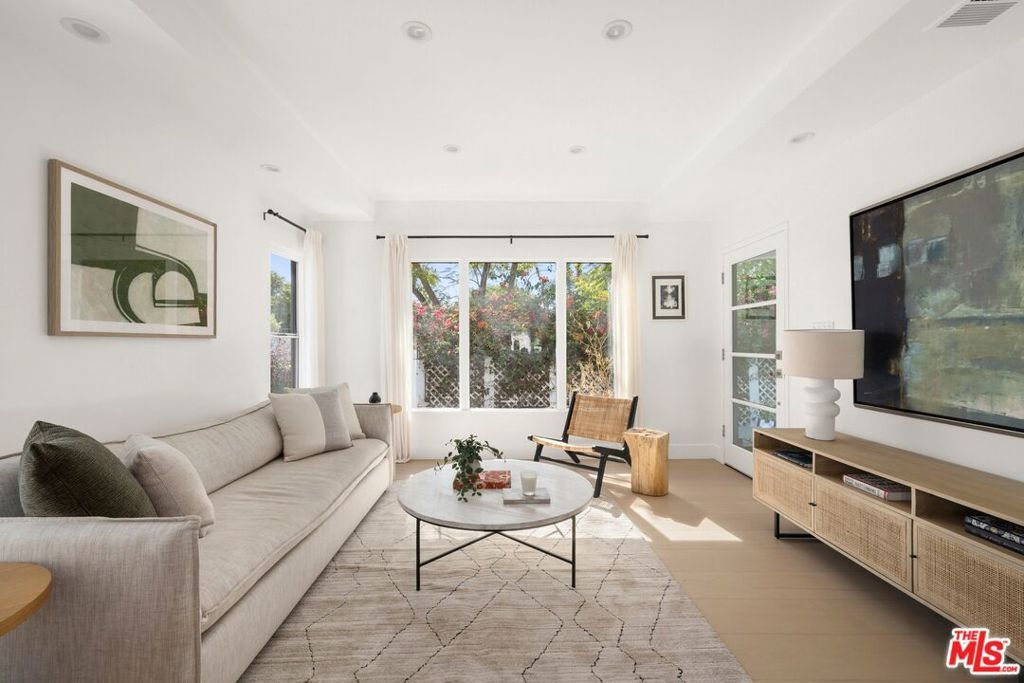 8987 Norma Place, West Hollywood, CA 90069 — photo 3