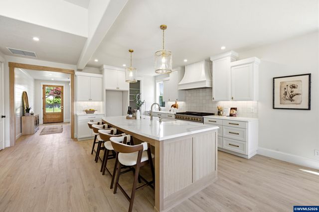 3814 Illahe Hill Dr S, Salem, OR 97302