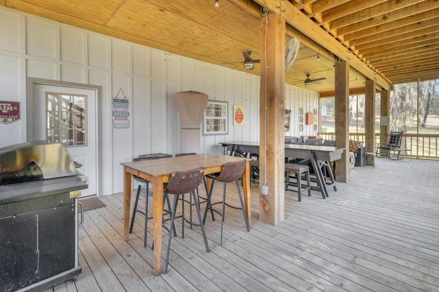 171 Kings Way, Coldspring, TX 77331