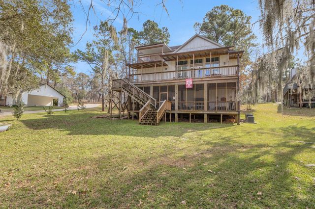 171 Kings Way, Coldspring, TX 77331
