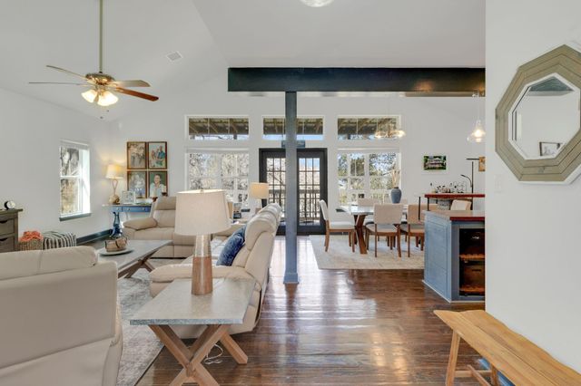 171 Kings Way, Coldspring, TX 77331