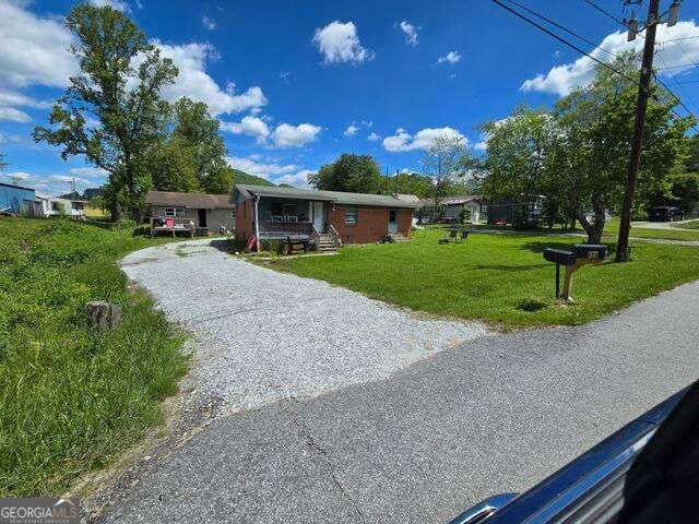 37 Erwin Street, Clayton, GA 30525