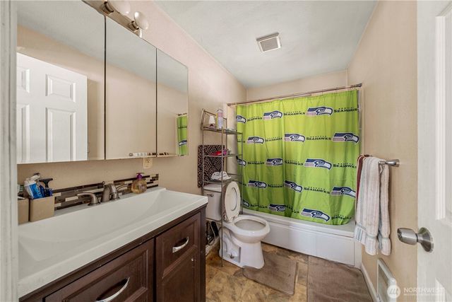 1561 S 35th Street, Tacoma, WA 98418