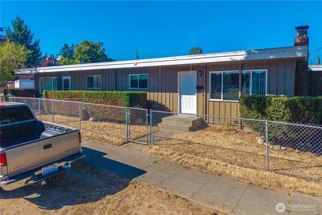 1561 S 35th Street, Tacoma, WA 98418