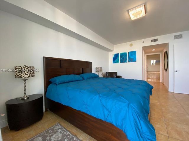 1830 S Ocean Dr 4810, Hallandale Beach, FL 33009