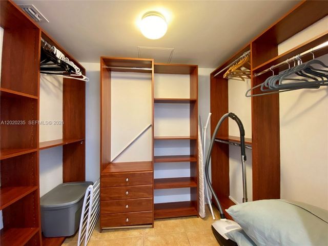 1830 S Ocean Dr 4810, Hallandale Beach, FL 33009