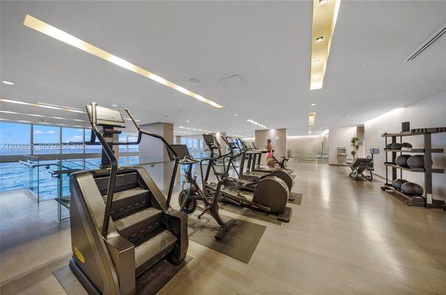 1830 S Ocean Dr 4810, Hallandale Beach, FL 33009