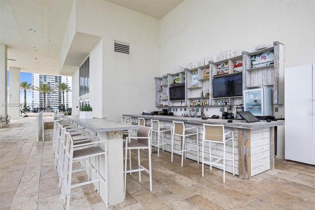 1830 S Ocean Dr 4810, Hallandale Beach, FL 33009