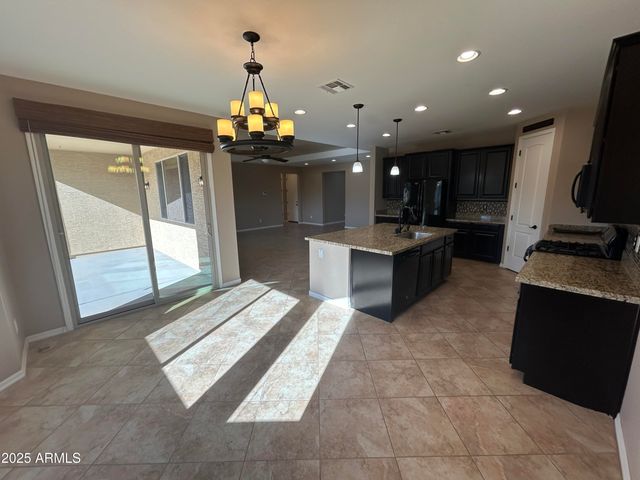 18627 W NORTH Lane, Waddell, AZ 85355