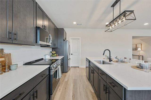 4040 Maycomb Drive, College Station, TX 77845