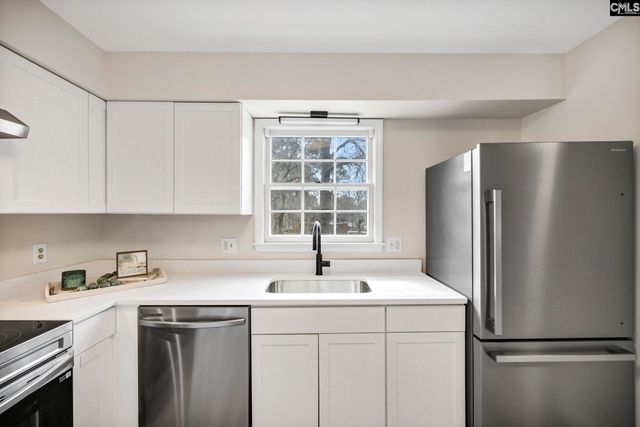 1 N Lake Pointe Drive, Columbia, SC 29229