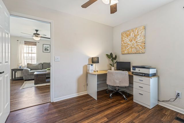 110 Edgehill Ln, Hendersonville, TN 37075