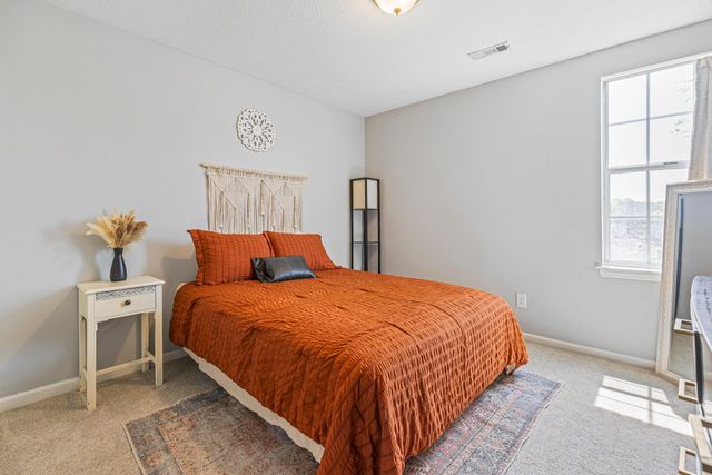 110 Edgehill Ln, Hendersonville, TN 37075