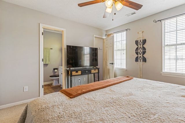 110 Edgehill Ln, Hendersonville, TN 37075