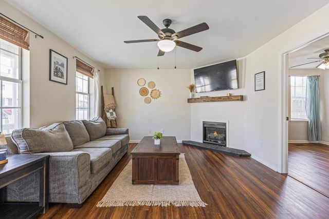 110 Edgehill Ln, Hendersonville, TN 37075