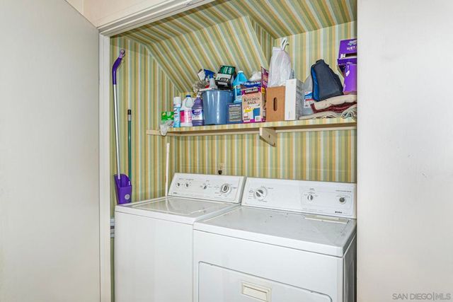 3433 Fairlomas Rd, National City, CA 91950