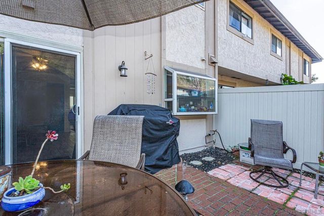 3433 Fairlomas Rd, National City, CA 91950