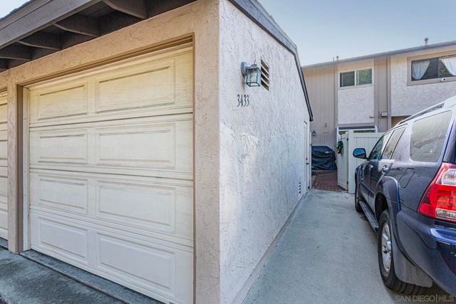 3433 Fairlomas Rd, National City, CA 91950