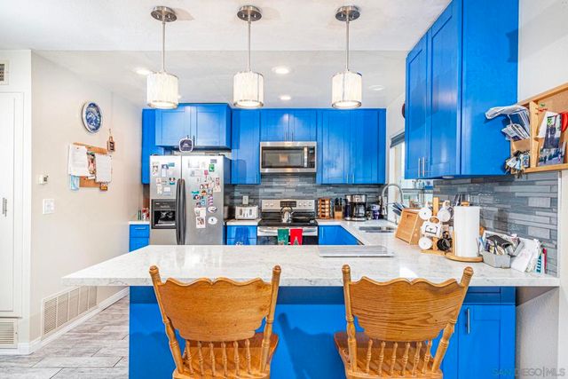 3433 Fairlomas Rd, National City, CA 91950