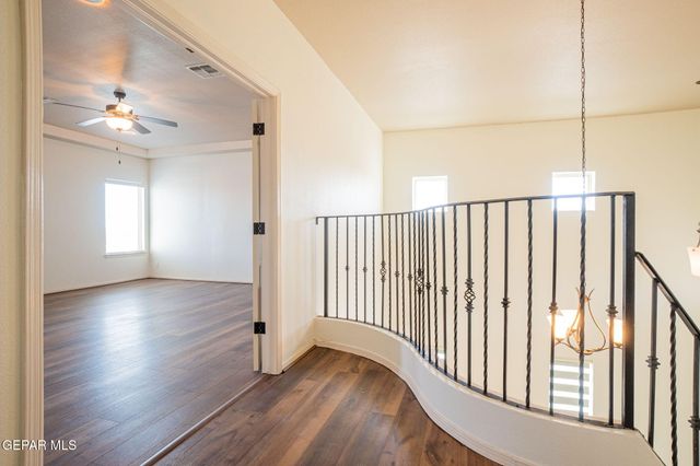 1126 Ismael Robles Street, Horizon City, TX 79928