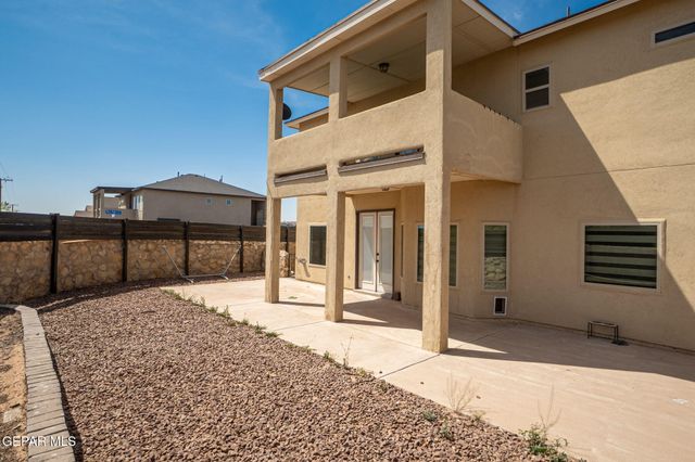 1126 Ismael Robles Street, Horizon City, TX 79928