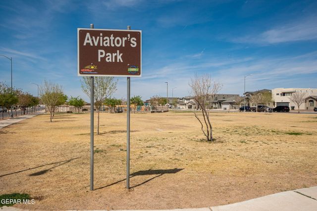 1126 Ismael Robles Street, Horizon City, TX 79928