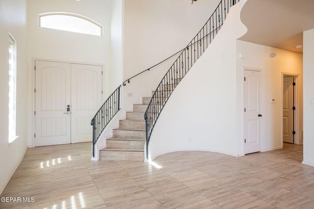 1126 Ismael Robles Street, Horizon City, TX 79928