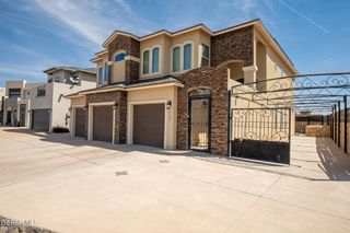 1126 Ismael Robles Street, Horizon City, TX 79928