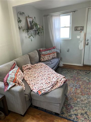 600 American St, California, PA 15419