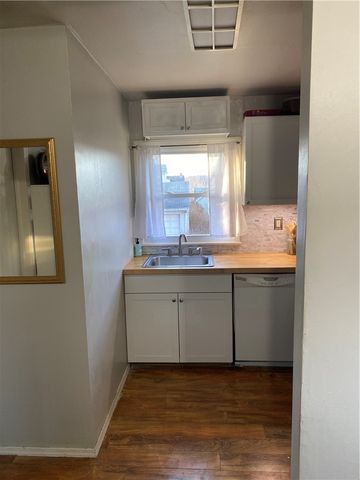 600 American St, California, PA 15419