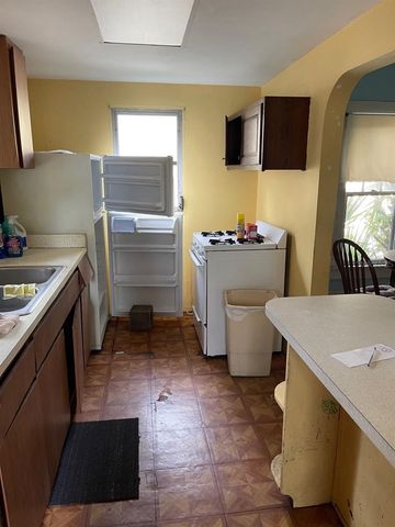 142 PARK BOULEVARD, New Smyrna Beach, FL 32168