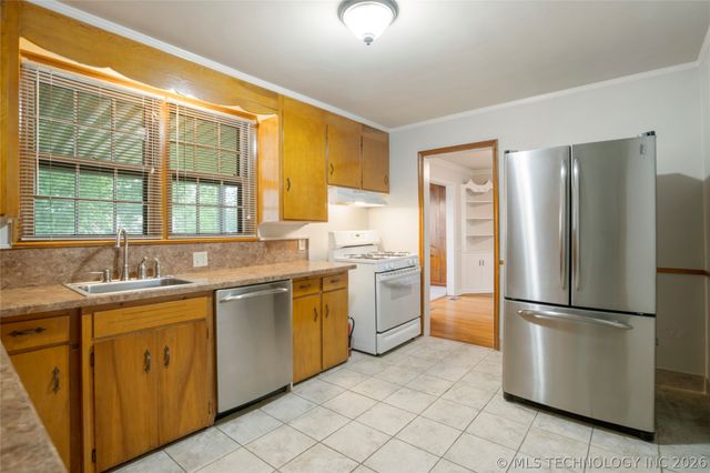 4707 E 9th Street, Tulsa, OK 74112