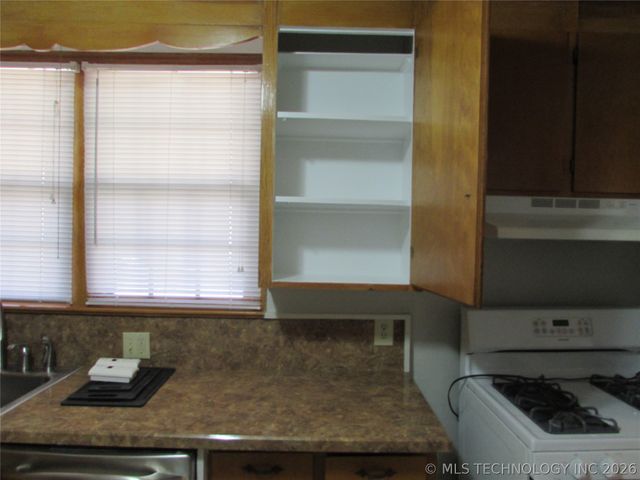4707 E 9th Street, Tulsa, OK 74112